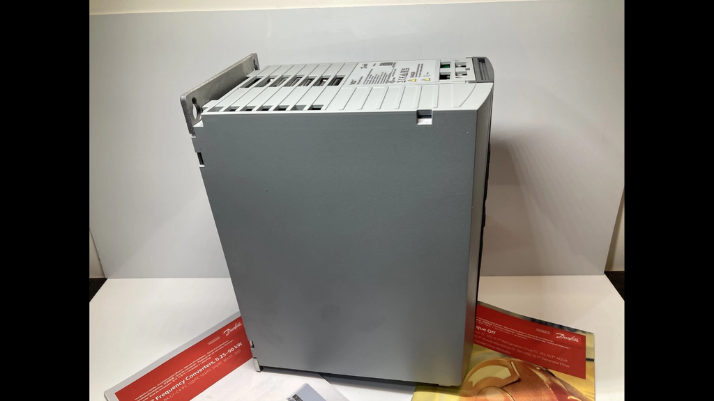 Danfoss VLT Refrigeration Drive FC-103 frekvensomformer 5.5kW til køleanlæg
