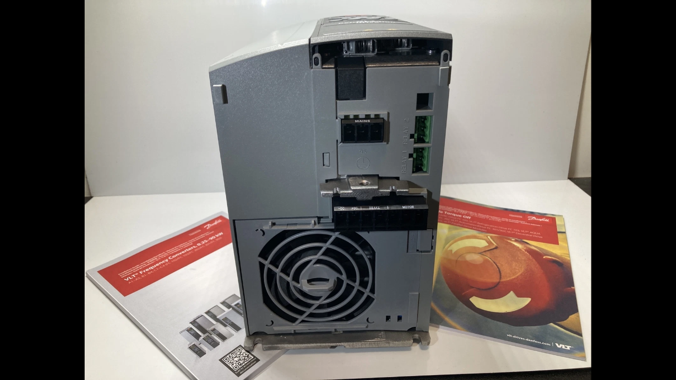 Danfoss VLT Refrigeration Drive FC-103 frekvensomformer 5.5kW til køleanlæg
